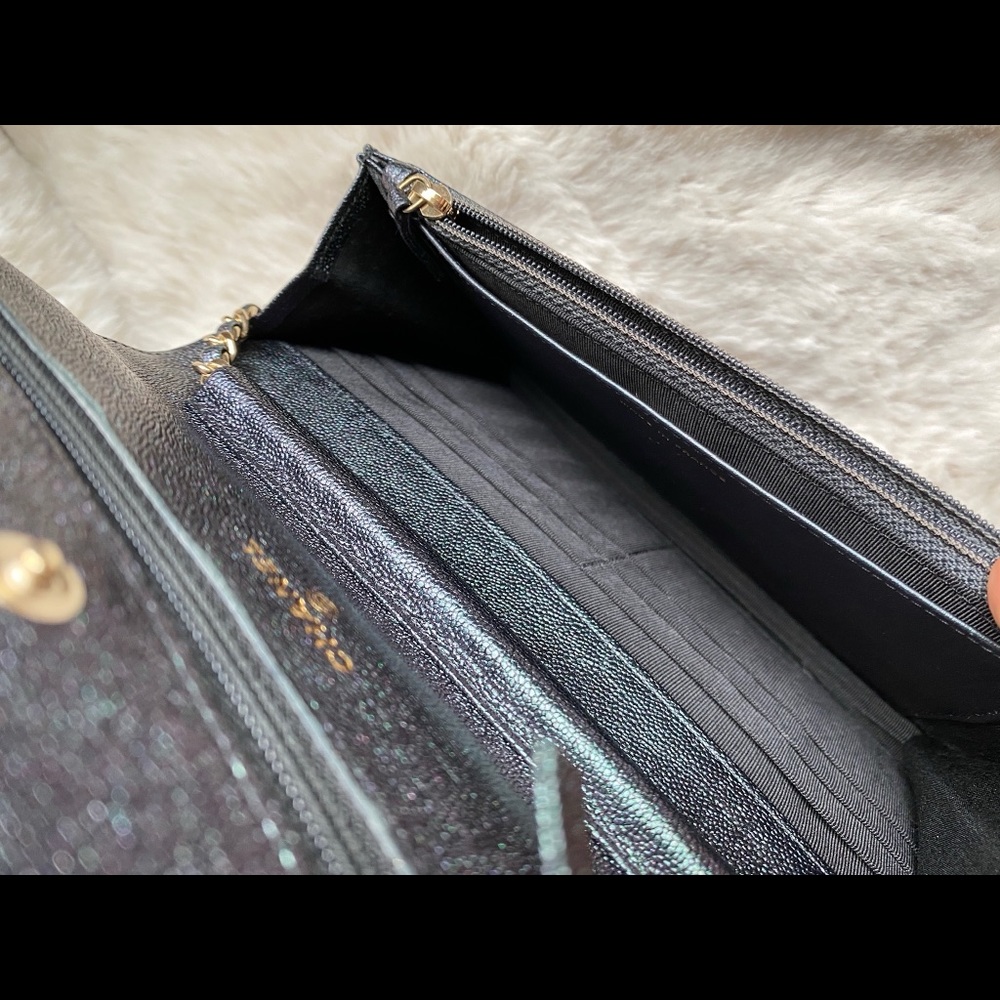 SOLD Chanel wallet on chain in iridescent caviar - Picture 12 of 14